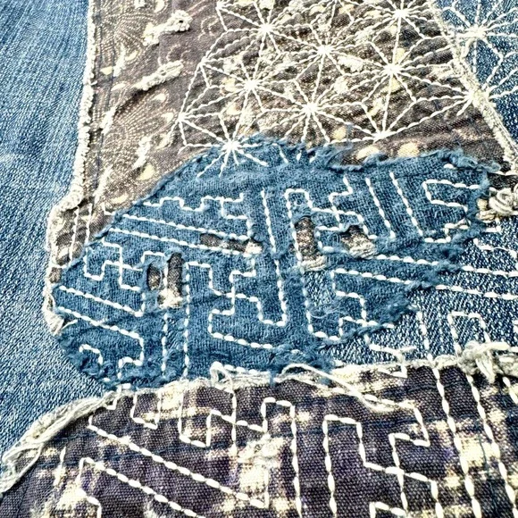 Pilcro Jean Hyphen Shibori Mid-Rise 31 Blue Denim Patchwork Embroidered Straight - Picture 6 of 9